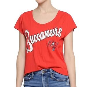 47' Tampa Bay Buccaneers Tee Small Red Roundoff‎ Scoop Neck T-Shirt NFL Fan NEW